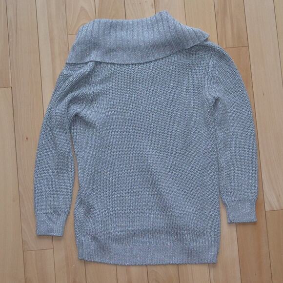 Michael Kors Sweater Silver Sparkle Turtle-Neck Top Size Small (Women's) Glitter - Picture 3 of 4